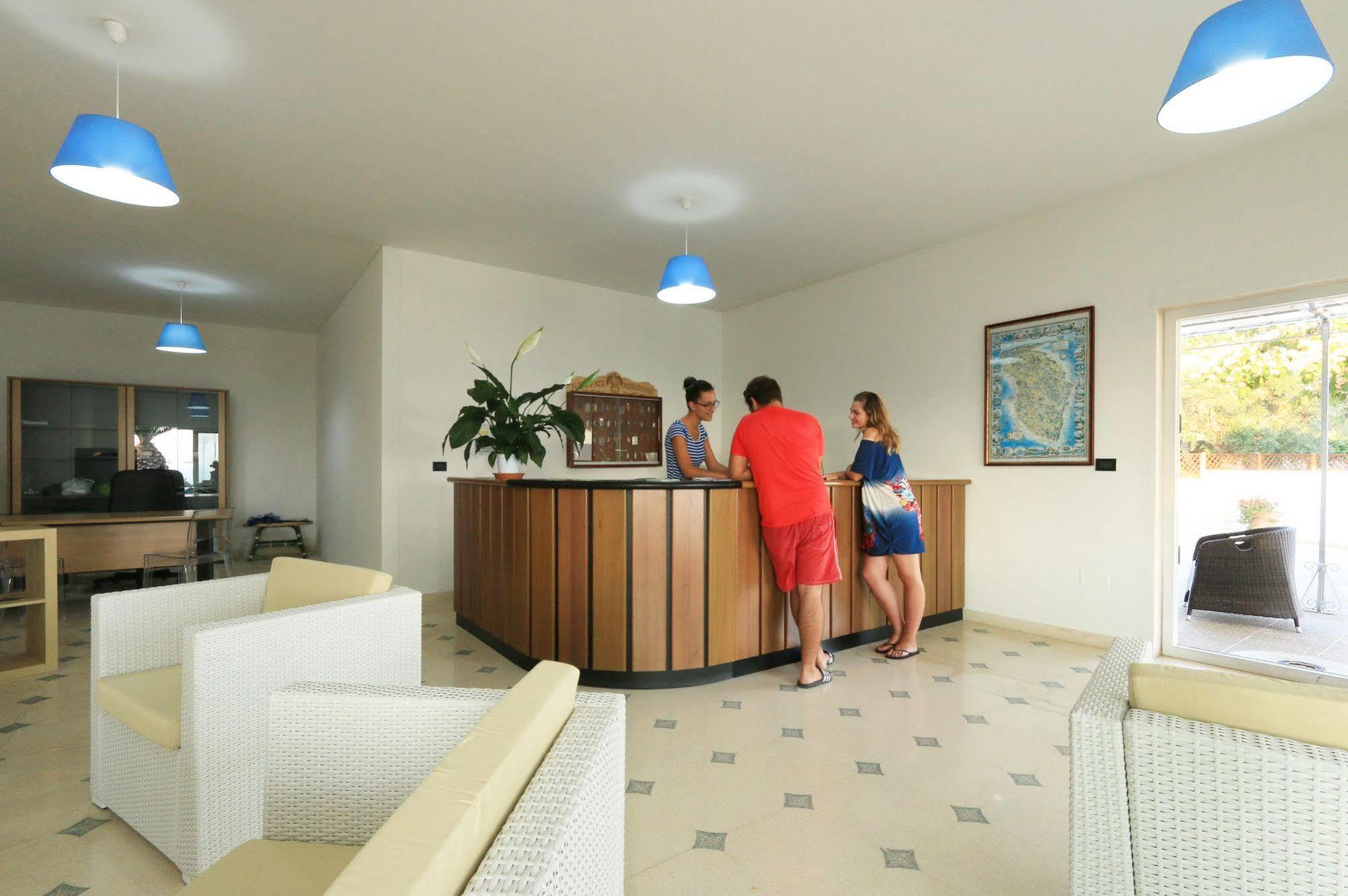 Hotel Residence Miramare Torre Vado Extérieur photo